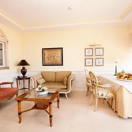 Apartment Guadalpin Boutique *