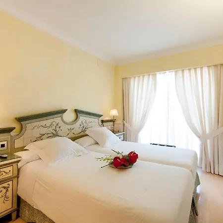 Guadalpin Boutique Apartment