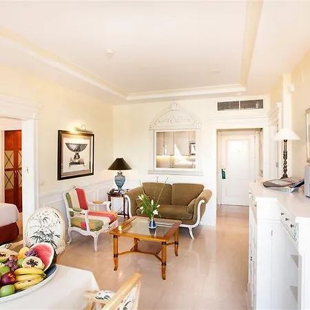 Apartamento Guadalpin Boutique