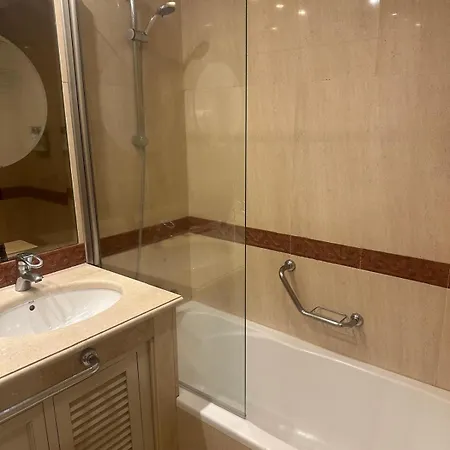 Apartamento Guadalpin Boutique *