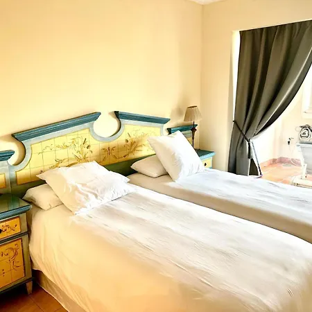 Apartment Guadalpin Boutique *
