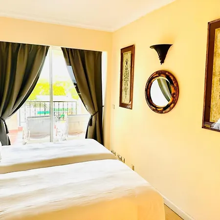 Guadalpin Boutique Apartment