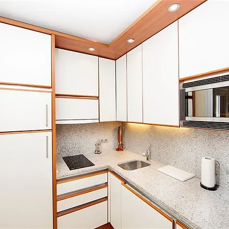Guadalpin Boutique Apartment
